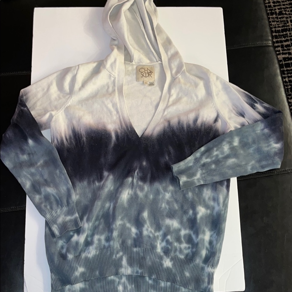 Chaser Tie-Dye Light Weight Hoodie Sweater, size small